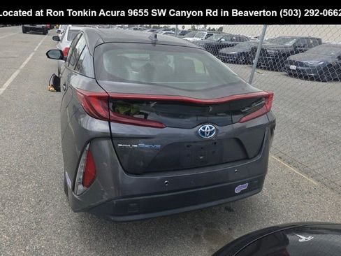 Used 2019 Toyota Prius Prime Advanced FWD image 6