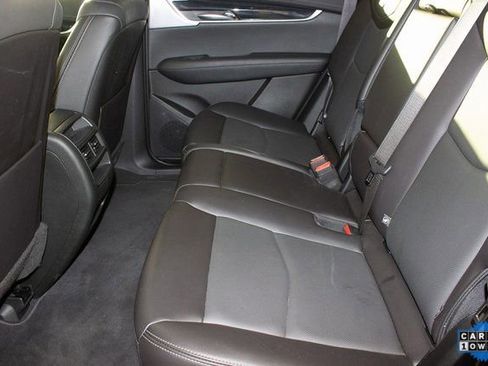 Used 2025 Cadillac XT5 Premium Luxury image 16