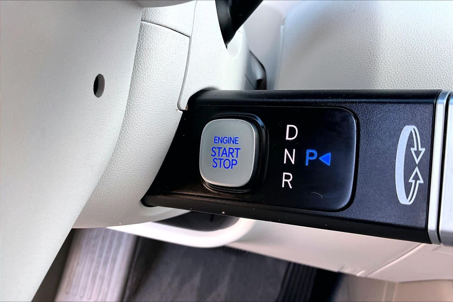 Used 2026 Hyundai Palisade SEL FWD image 34