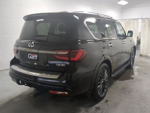 Used 2021 INFINITI QX80 Premium Select w/ All-Season Package image 3