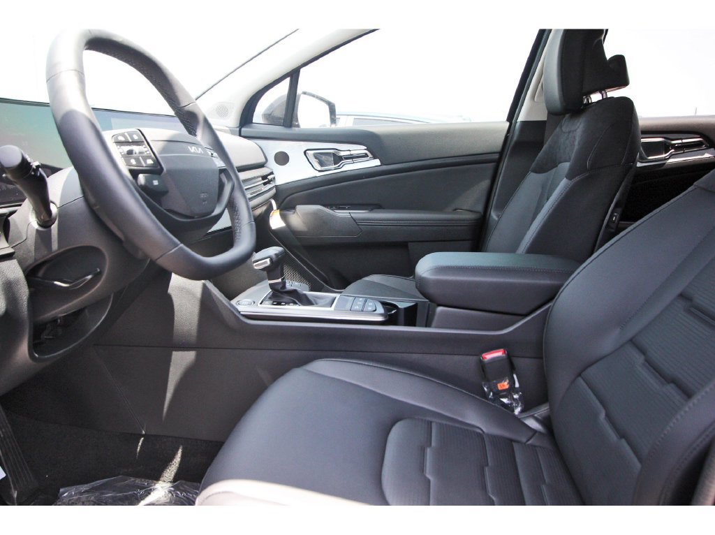New 2026 Kia Sportage SX FWD image 28
