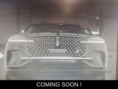 Used 2025 Lincoln Aviator AWD w/ Equipment Group 101A image 9