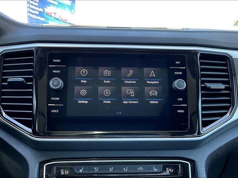 Used 2022 Volkswagen Atlas SE FWD image 16