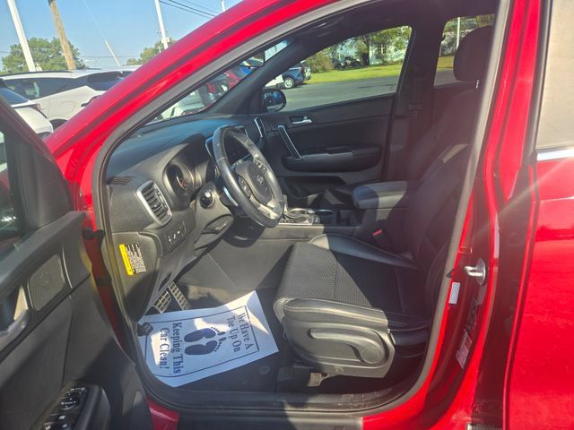 Used 2020 Kia Sportage S w/ S FWD Sunroof Package image 6
