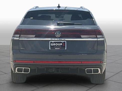 Used 2024 Volkswagen Atlas Cross Sport SEL Premium R-Line AWD/4WD image 4