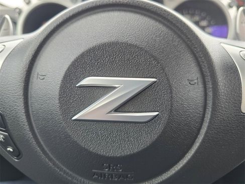 Used 2019 Nissan 370Z w/ Sport Package image 29