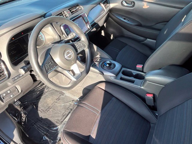Used 2024 Nissan Leaf S FWD image 12
