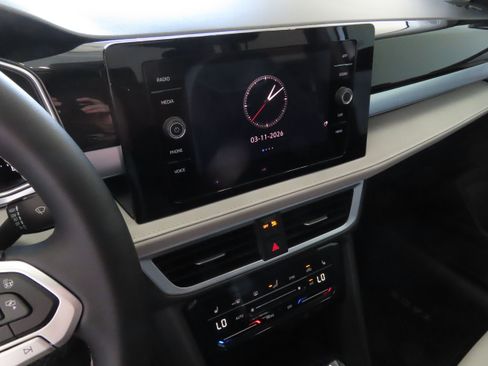 New 2026 Volkswagen Taos SE image 18