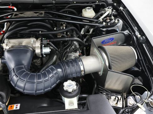 Used 2007 Ford Mustang GT RWD image 16