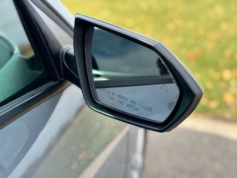 Used 2021 Hyundai Elantra SE image 22