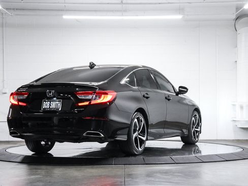 Used 2021 Honda Accord Sport image 6