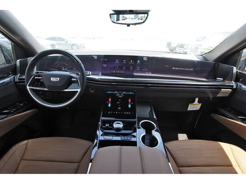 New 2026 Cadillac Escalade Luxury RWD image 9