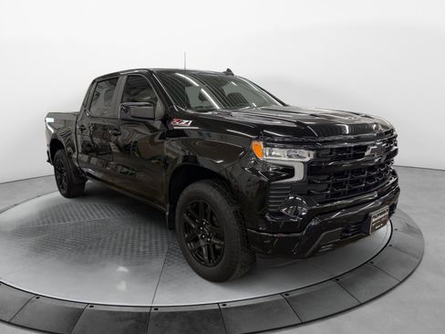 Used 2024 Chevrolet Silverado 1500 RST w/ Z71 Off-Road Package AWD/4WD image 4