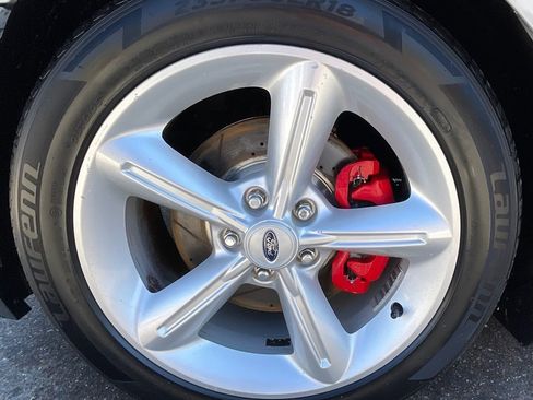 Used 2010 Ford Mustang GT Premium image 14