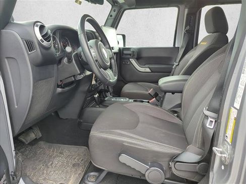 Used 2014 Jeep Wrangler Unlimited Sahara w/ Connectivity Group image 9