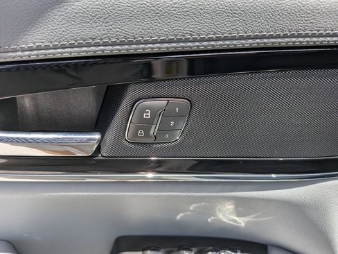 Used 2023 Lincoln Nautilus Reserve FWD image 22