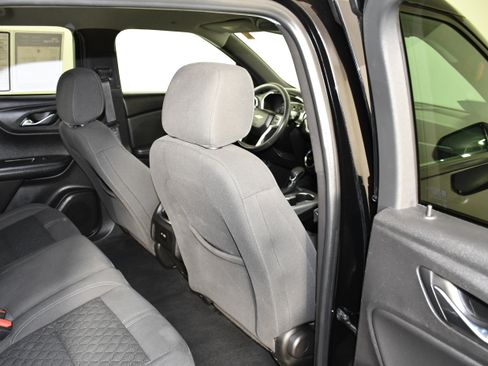 Used 2021 Chevrolet Blazer LT FWD image 43