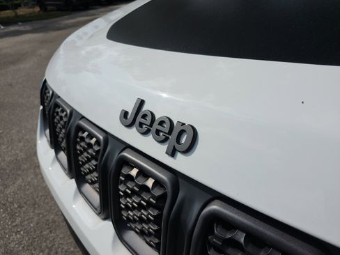 Used 2023 Jeep Compass Trailhawk AWD/4WD image 23