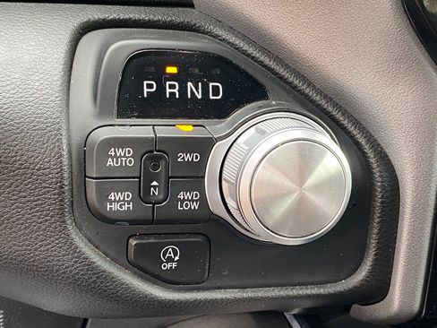 Used 2025 RAM 1500 Laramie image 30