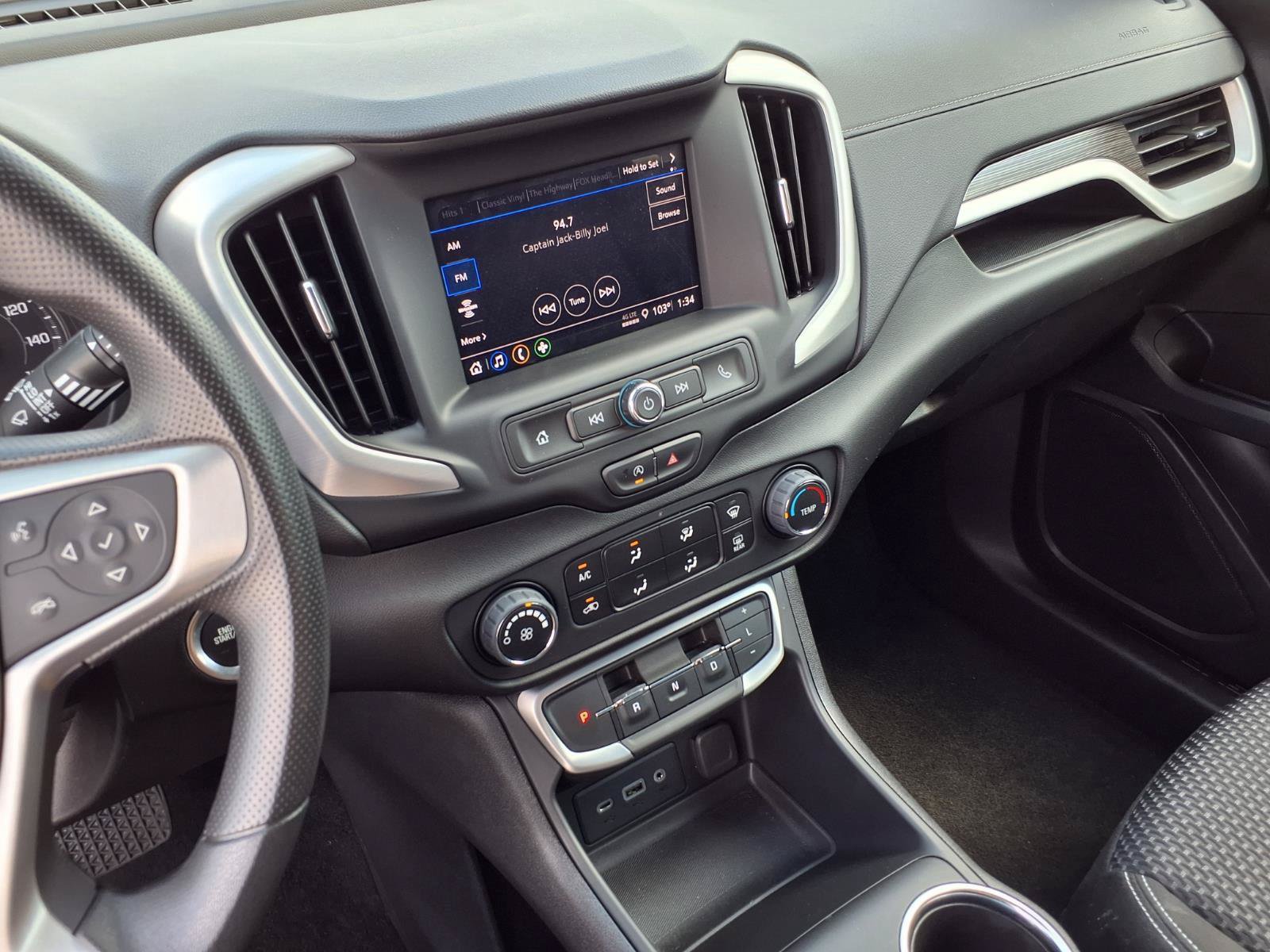 Used 2024 GMC Terrain SLE FWD image 13