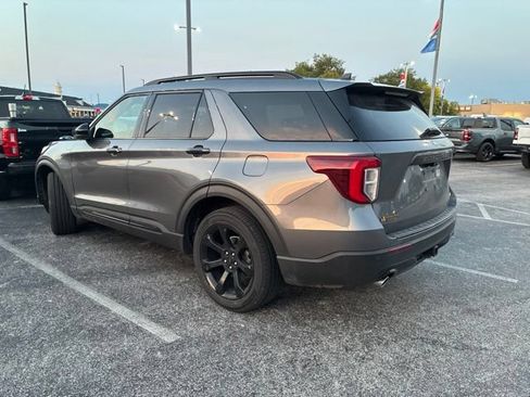 Used 2022 Ford Explorer ST-Line w/ Class IV Trailer Tow Package AWD/4WD image 6