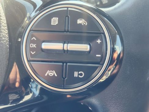 Used 2023 Kia Soul GT-Line FWD image 23