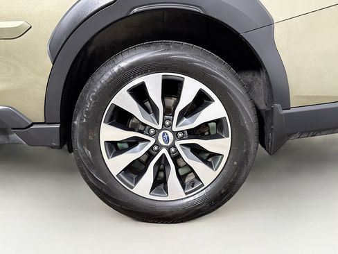 Used 2023 Subaru Outback Touring XT AWD/4WD image 31