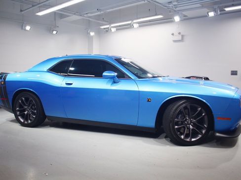 Used 2023 Dodge Challenger R/T Scat Pack w/ Plus Package image 9
