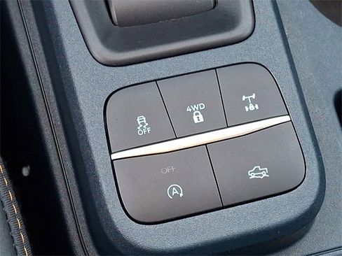 Used 2025 Ford Maverick Tremor image 27