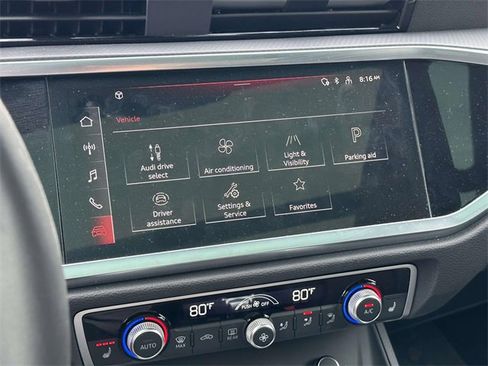 Certified 2025 Audi Q3 2.0T Premium Plus w/ Premium Plus Package image 31