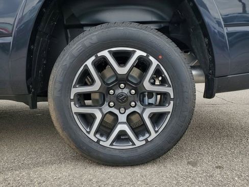 New 2026 RAM 1500 Laramie AWD/4WD image 14