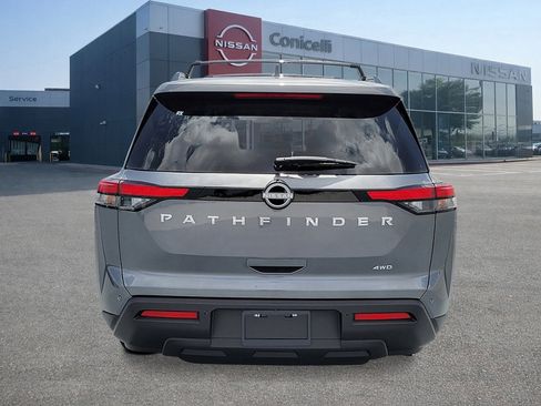 New 2025 Nissan Pathfinder SV image 5