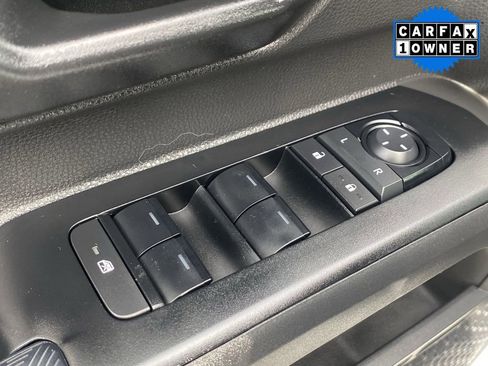 Certified 2025 Toyota Tacoma SR5 image 23