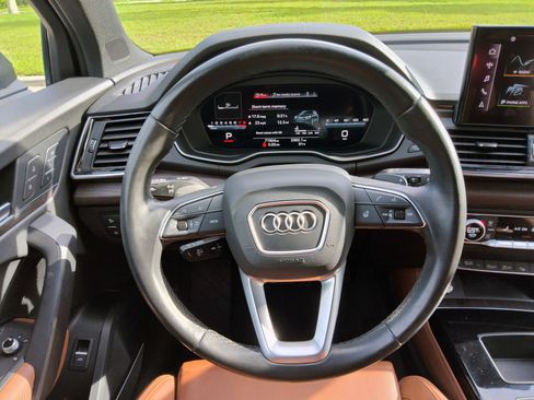 Used 2022 Audi Q5 2.0T Prestige w/ Prestige Package AWD/4WD image 8