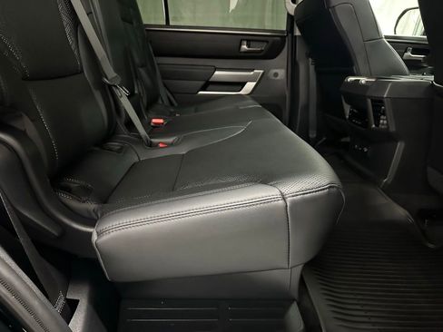 Used 2024 Toyota Sequoia SR5 w/ SR5 Premium Package AWD/4WD image 53
