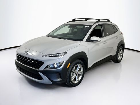 Used 2023 Hyundai Kona SEL image 1
