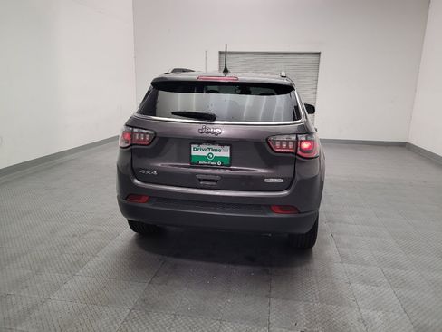 Used 2023 Jeep Compass Latitude AWD/4WD image 7