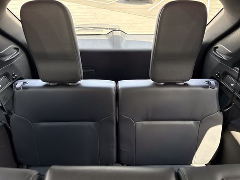 Used 2025 Mitsubishi Outlander SE AWD/4WD image 14