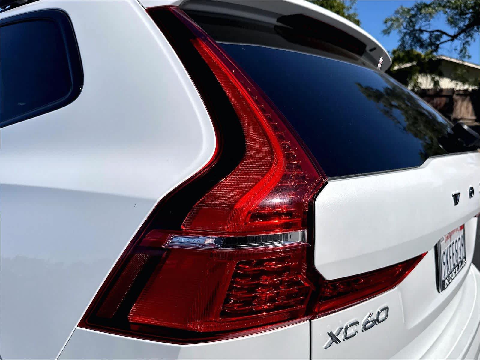 Used 2024 Volvo XC60 B5 Core AWD/4WD image 33
