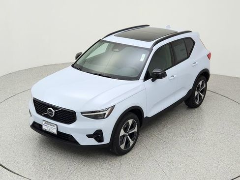 New 2026 Volvo XC40 B5 Plus w/ Protection Package Premier image 13