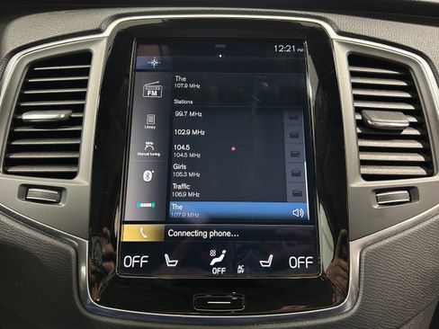 Used 2022 Volvo XC90 T8 Inscription Expression w/ Climate Package AWD/4WD image 6