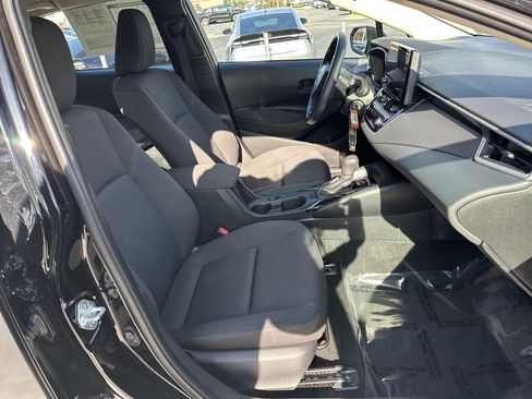 Certified 2024 Toyota Corolla LE image 32