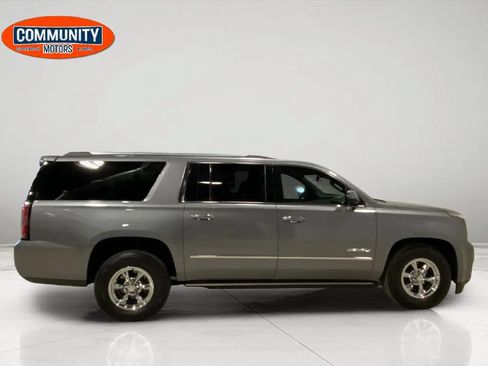 Used 2020 GMC Yukon XL Denali w/ Denali Ultimate Package AWD/4WD image 8