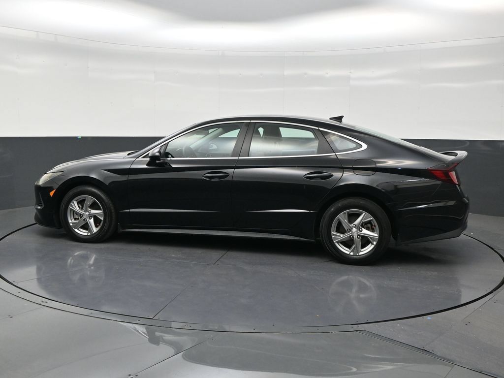 Used 2021 Hyundai Sonata SE FWD image 2