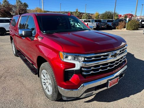 Used 2023 Chevrolet Silverado 1500 LTZ w/ Technology Package image 3