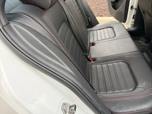 Used 2013 Volkswagen Jetta GLI FWD image 33