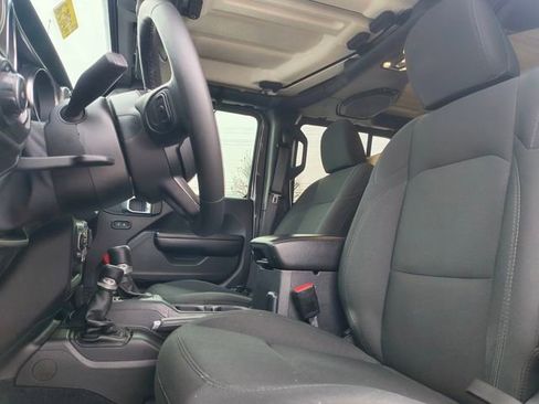 Used 2021 Jeep Wrangler Unlimited Willys image 24