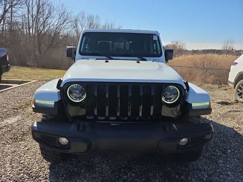 Used 2023 Jeep Gladiator Willys image 5