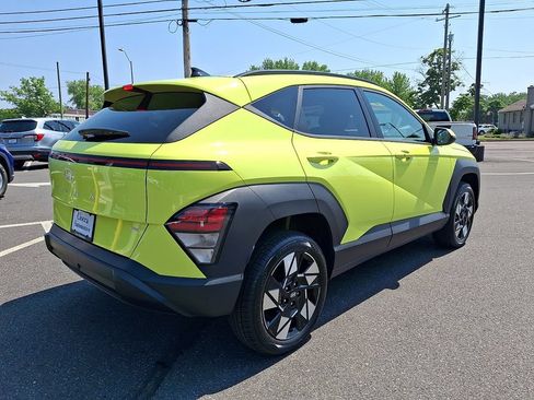 Certified 2024 Hyundai Kona SEL AWD/4WD image 8