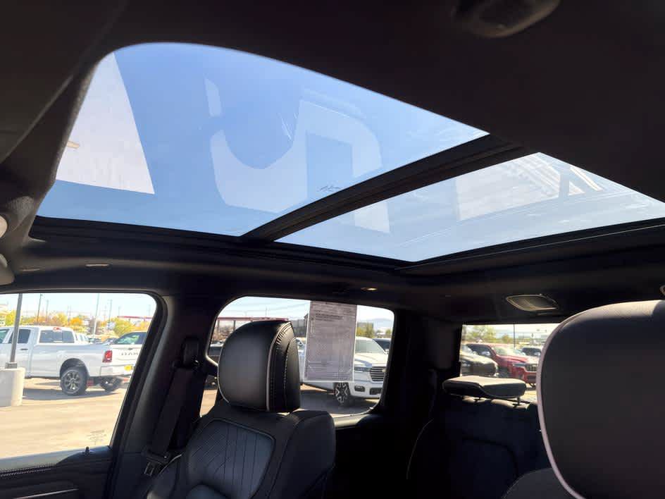 Used 2025 RAM 1500 Limited w/ Trailer Tow Group AWD/4WD image 34